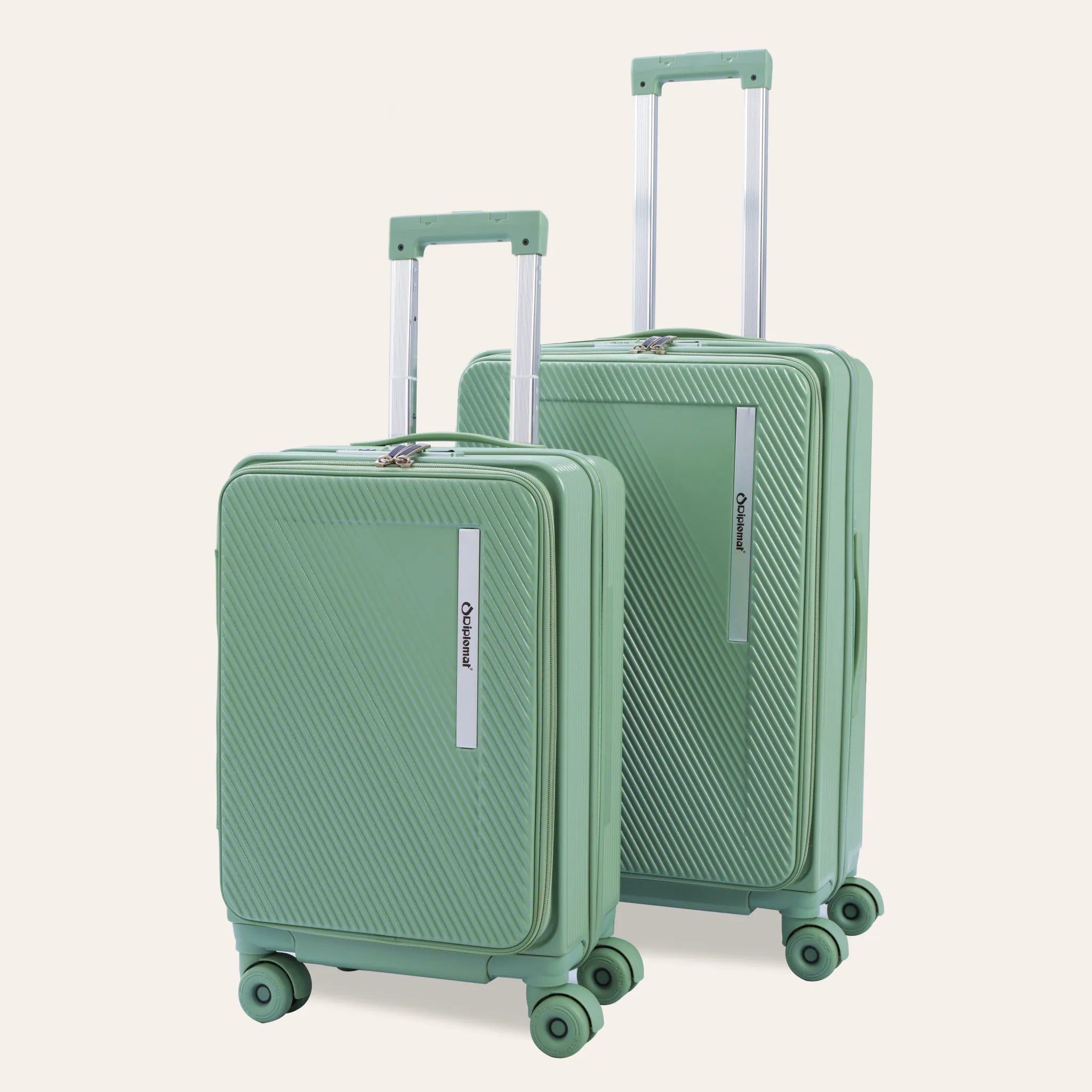 NORWAY | CABIN & CHECK-IN - Green